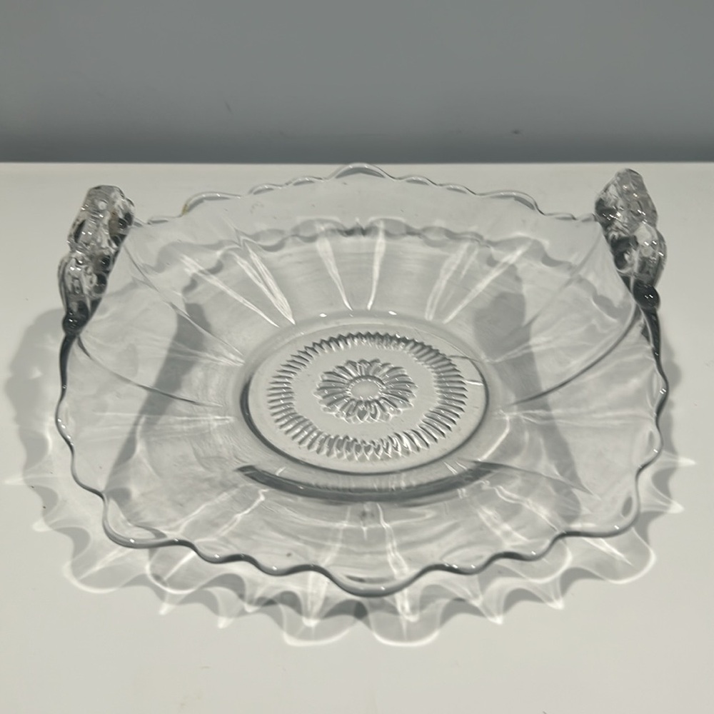 Vintage 1930’s ruffled glass candy basket
